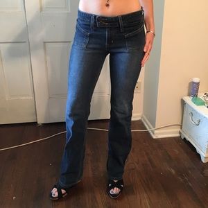 Mid rise hippie style flare darkdenim jeans size 5